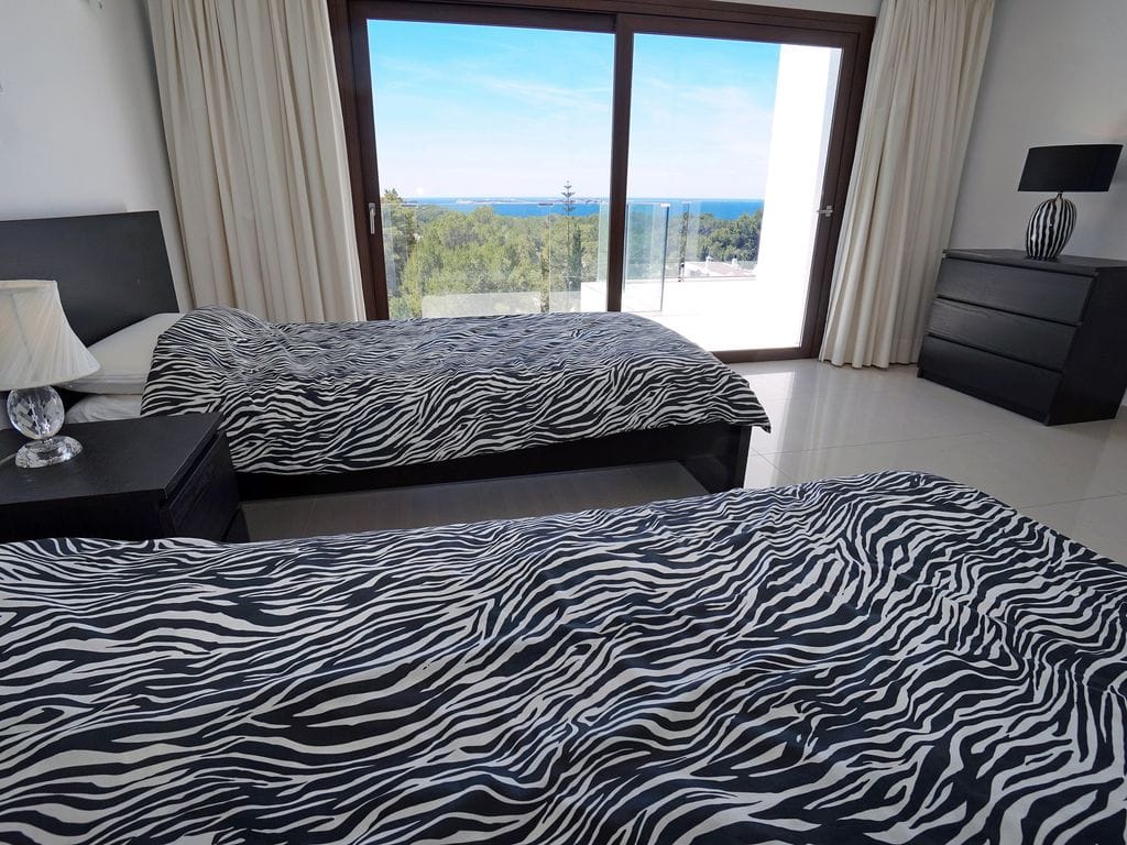 6 bedroom villa in Cala Salada