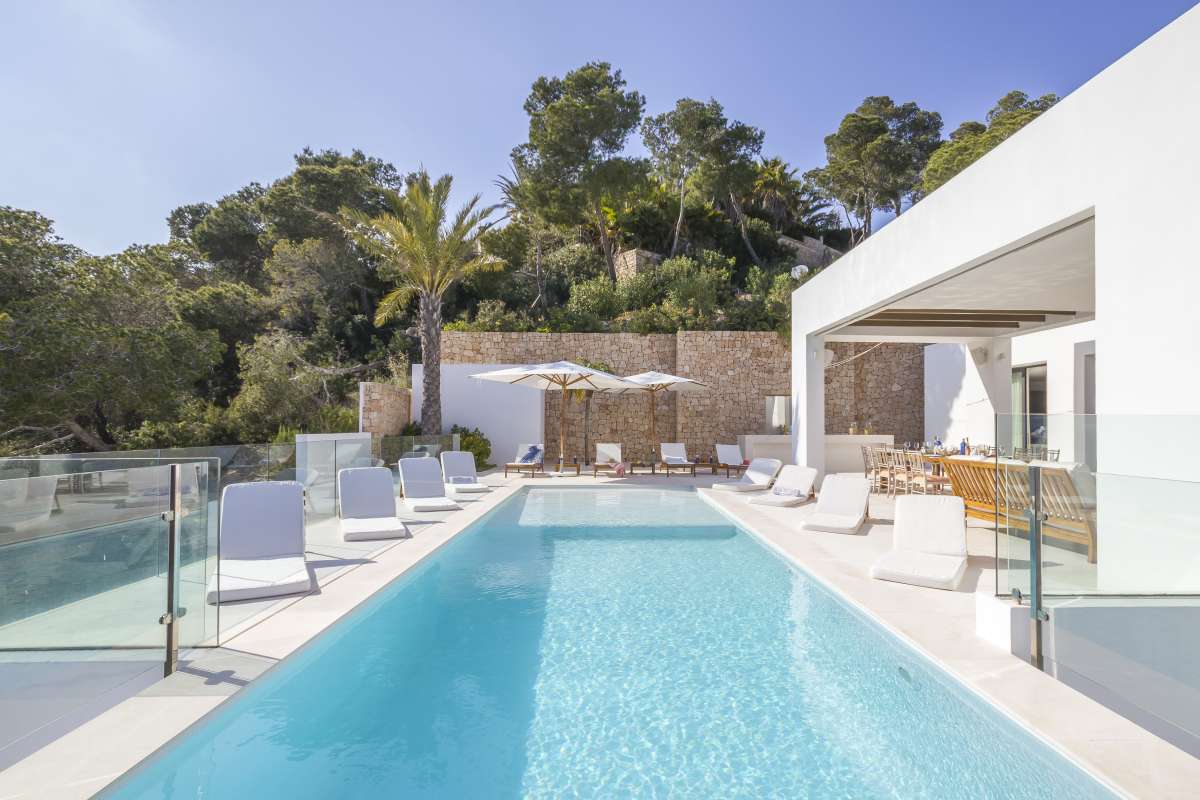 8 bedroom villa in Roca Llisa
