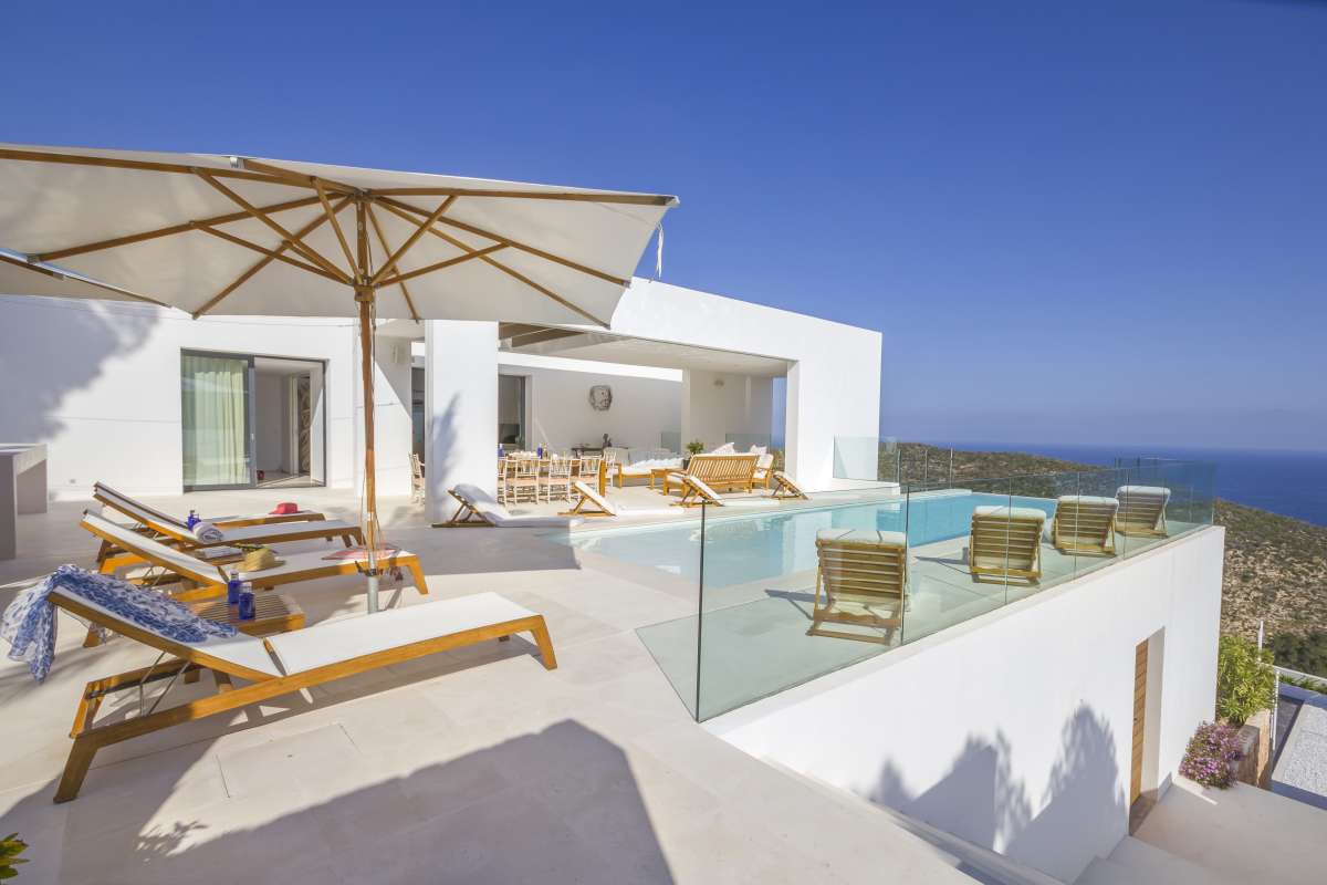 8 bedroom villa in Roca Llisa