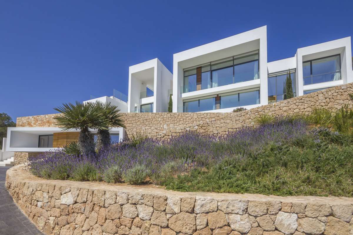 8 bedroom villa in Roca Llisa