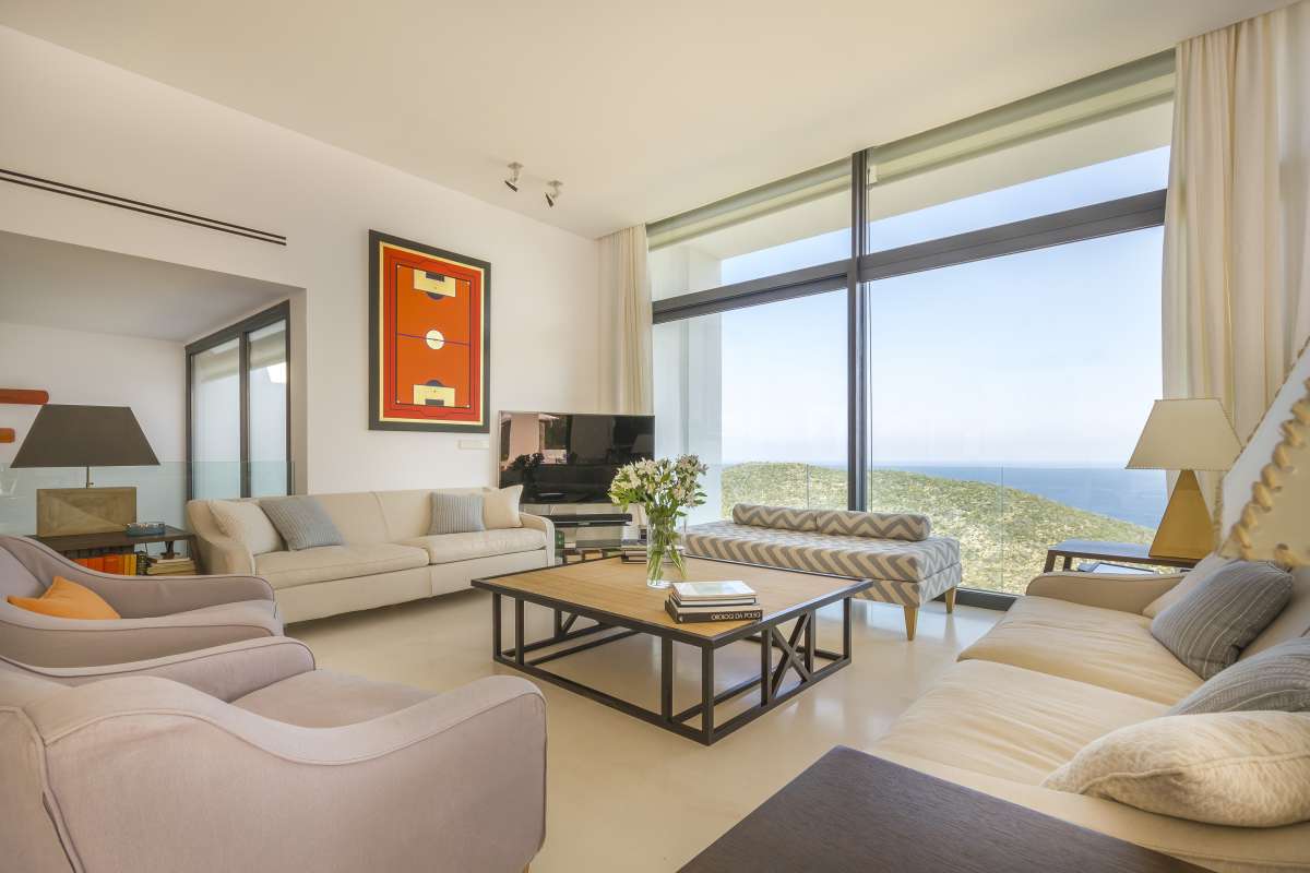 8 bedroom villa in Roca Llisa