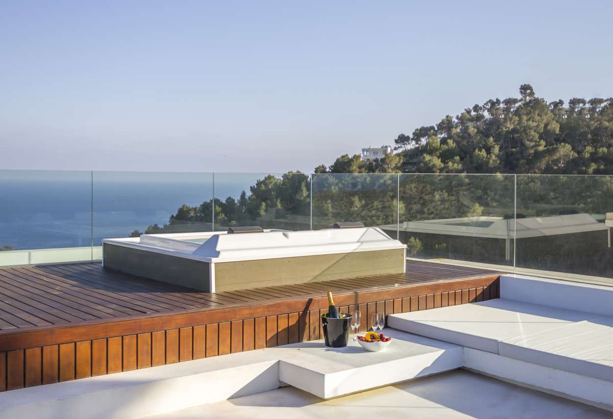8 bedroom villa in Roca Llisa