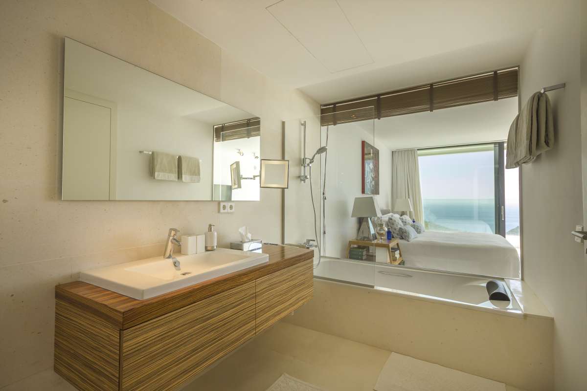 8 bedroom villa in Roca Llisa