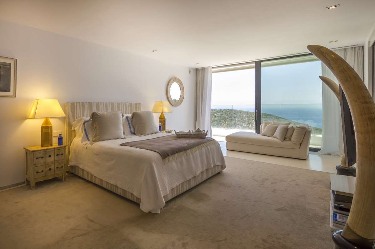 8 bedroom villa in Roca Llisa