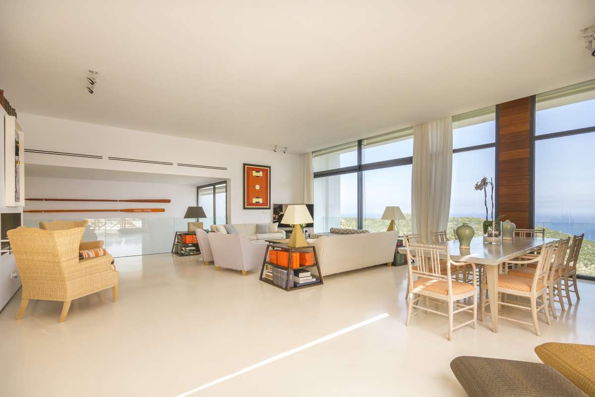 8 bedroom villa in Roca Llisa