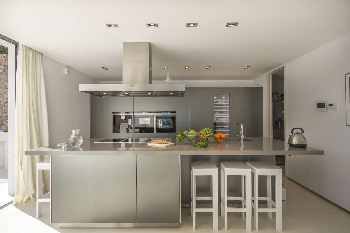 8 bedroom villa in Roca Llisa