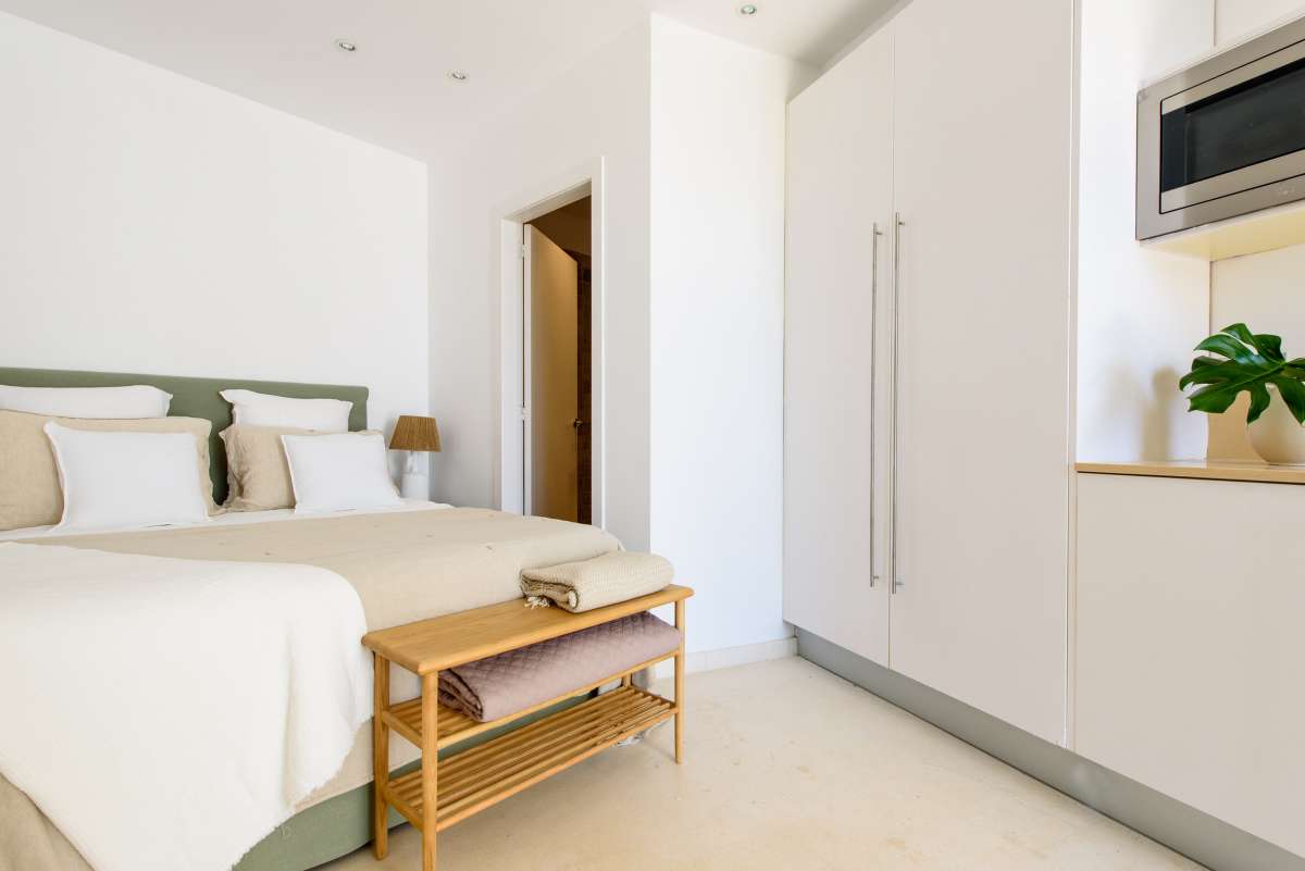 5 bedroom villa in Roca Llisa
