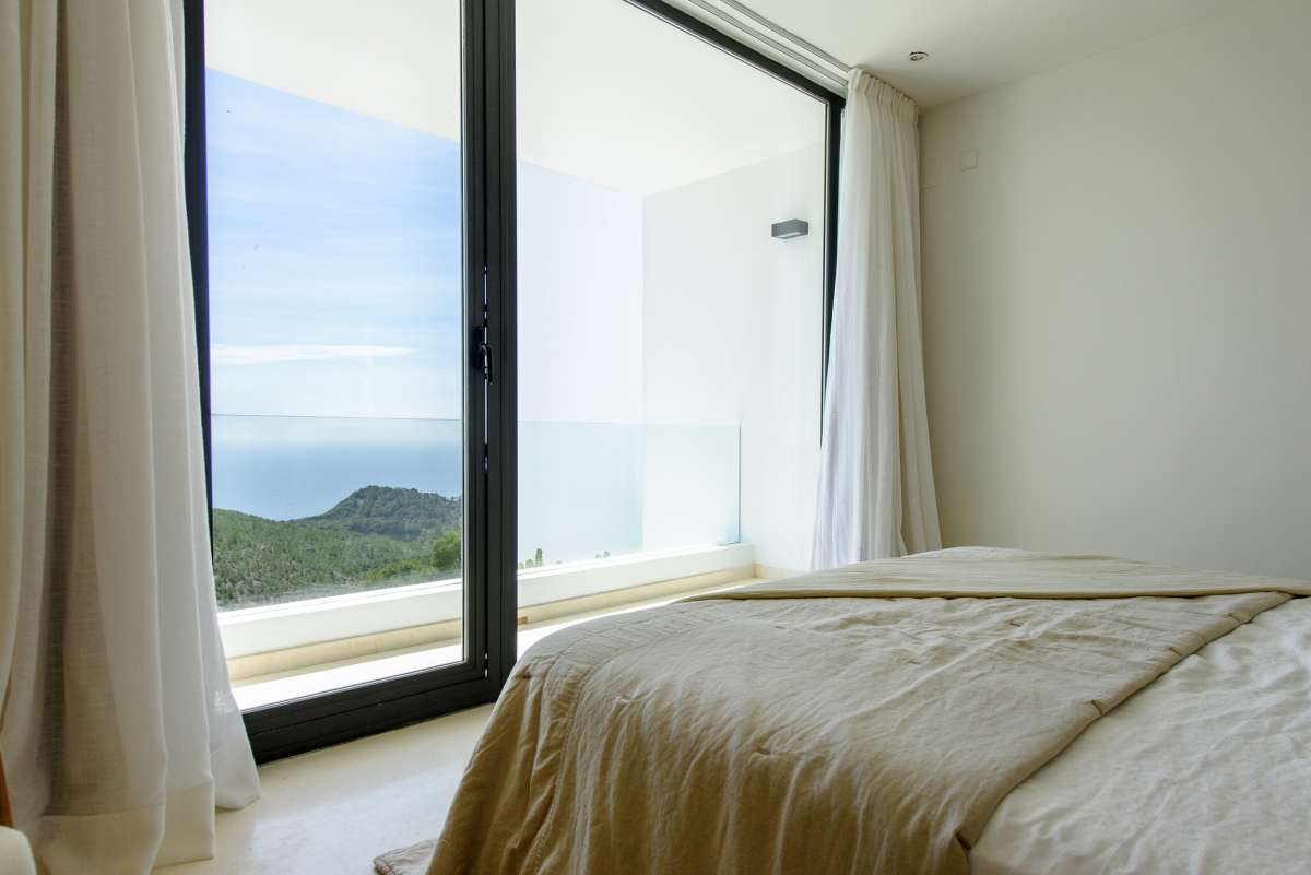5 bedroom villa in Roca Llisa