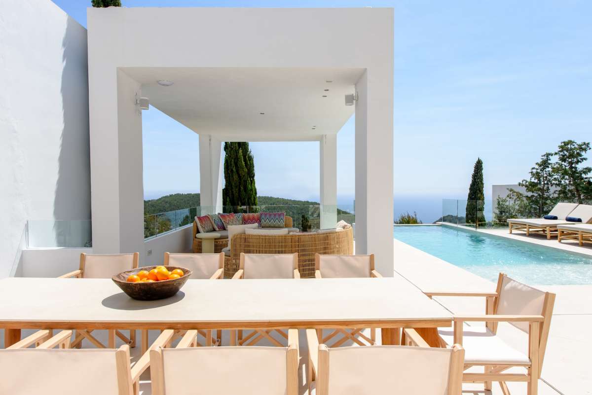 5 bedroom villa in Roca Llisa
