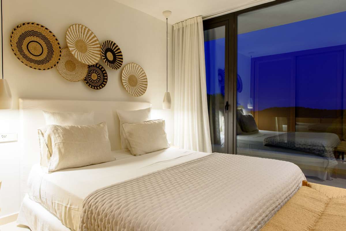 5 bedroom villa in Roca Llisa