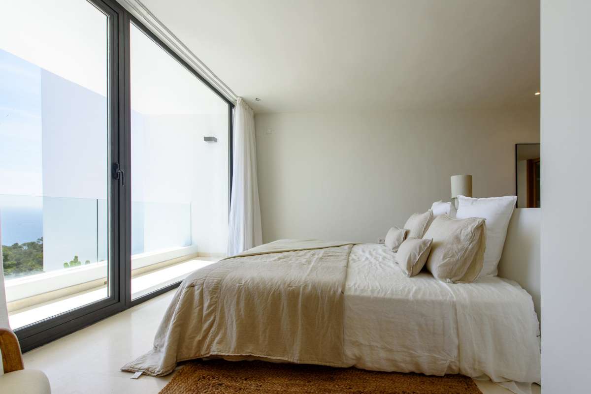 5 bedroom villa in Roca Llisa