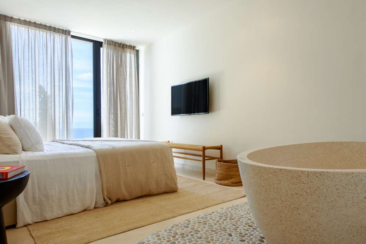 5 bedroom villa in Roca Llisa