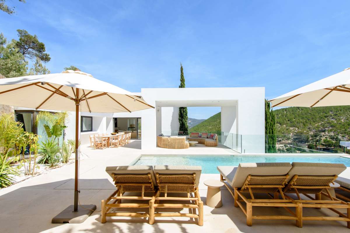 5 bedroom villa in Roca Llisa