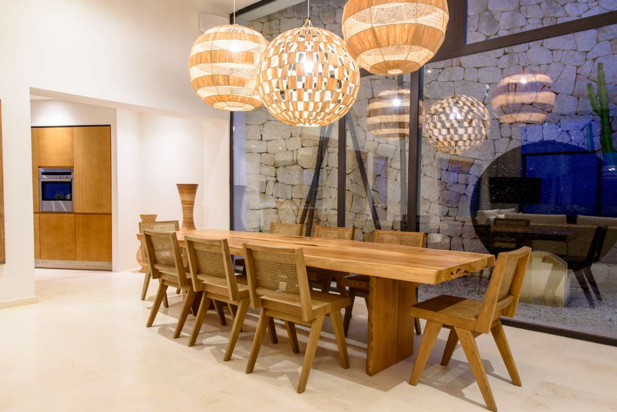 5 bedroom villa in Roca Llisa