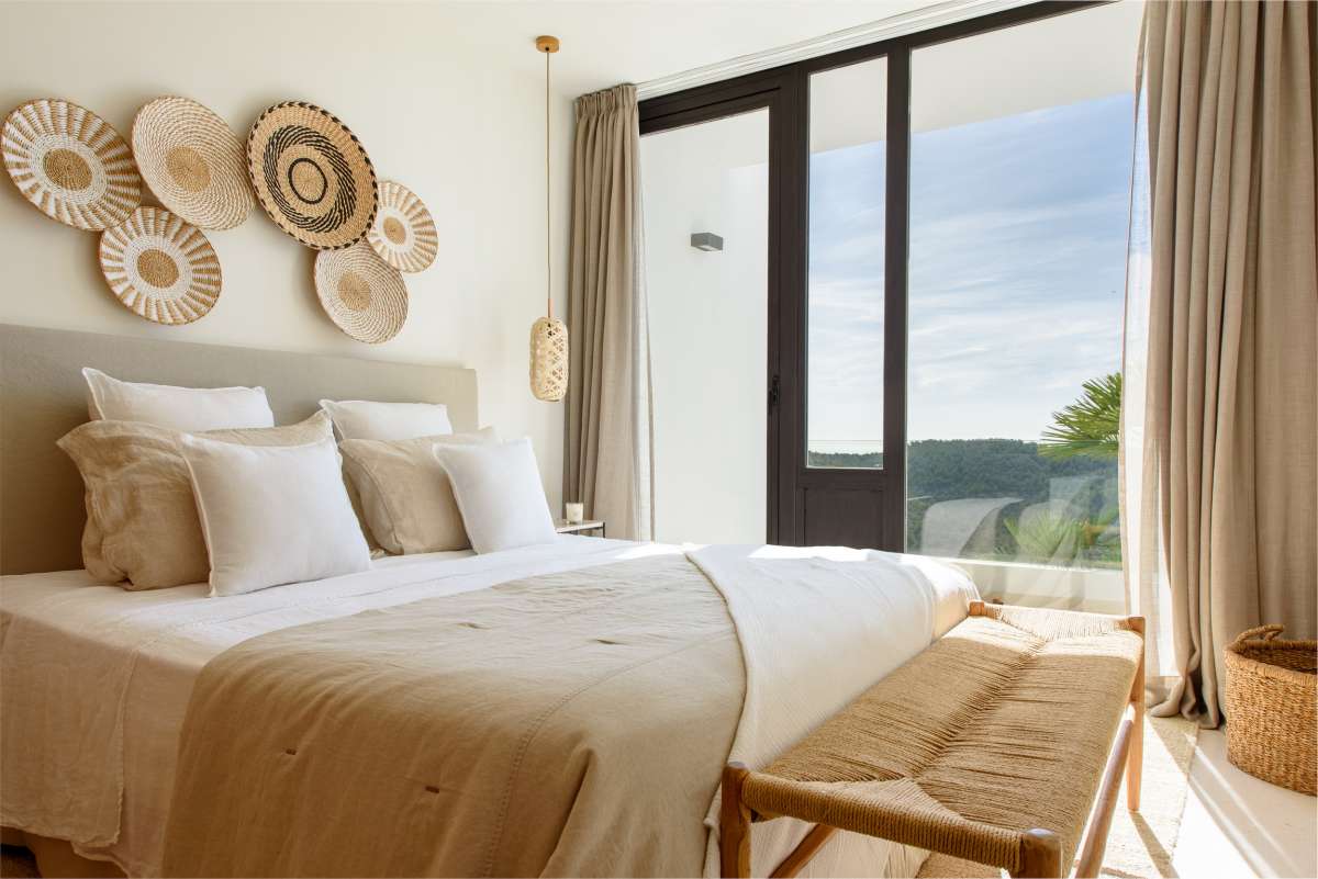 5 bedroom villa in Roca Llisa