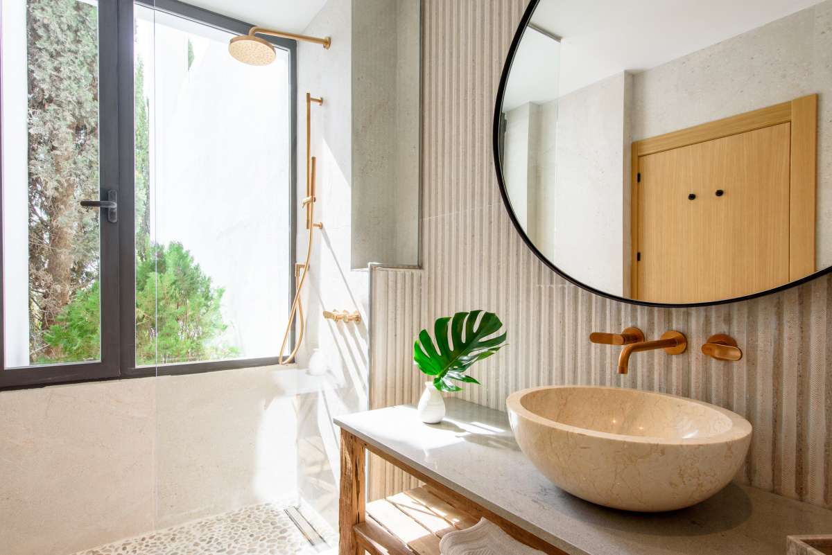 5 bedroom villa in Roca Llisa