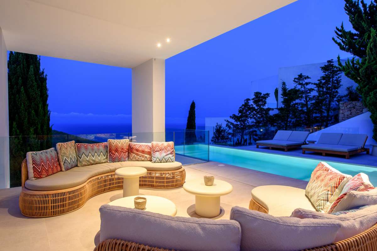 5 bedroom villa in Roca Llisa