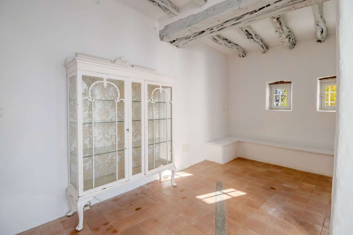 bedroom villa in