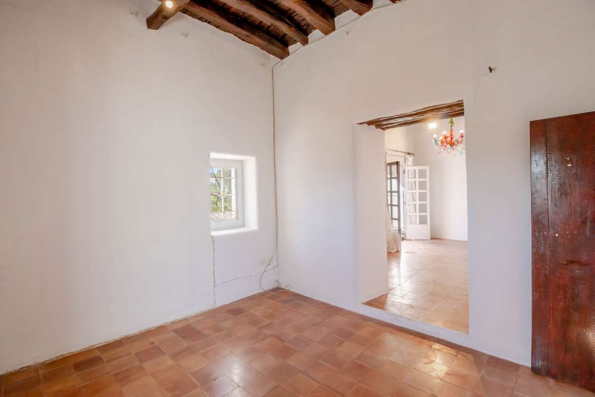 bedroom villa in