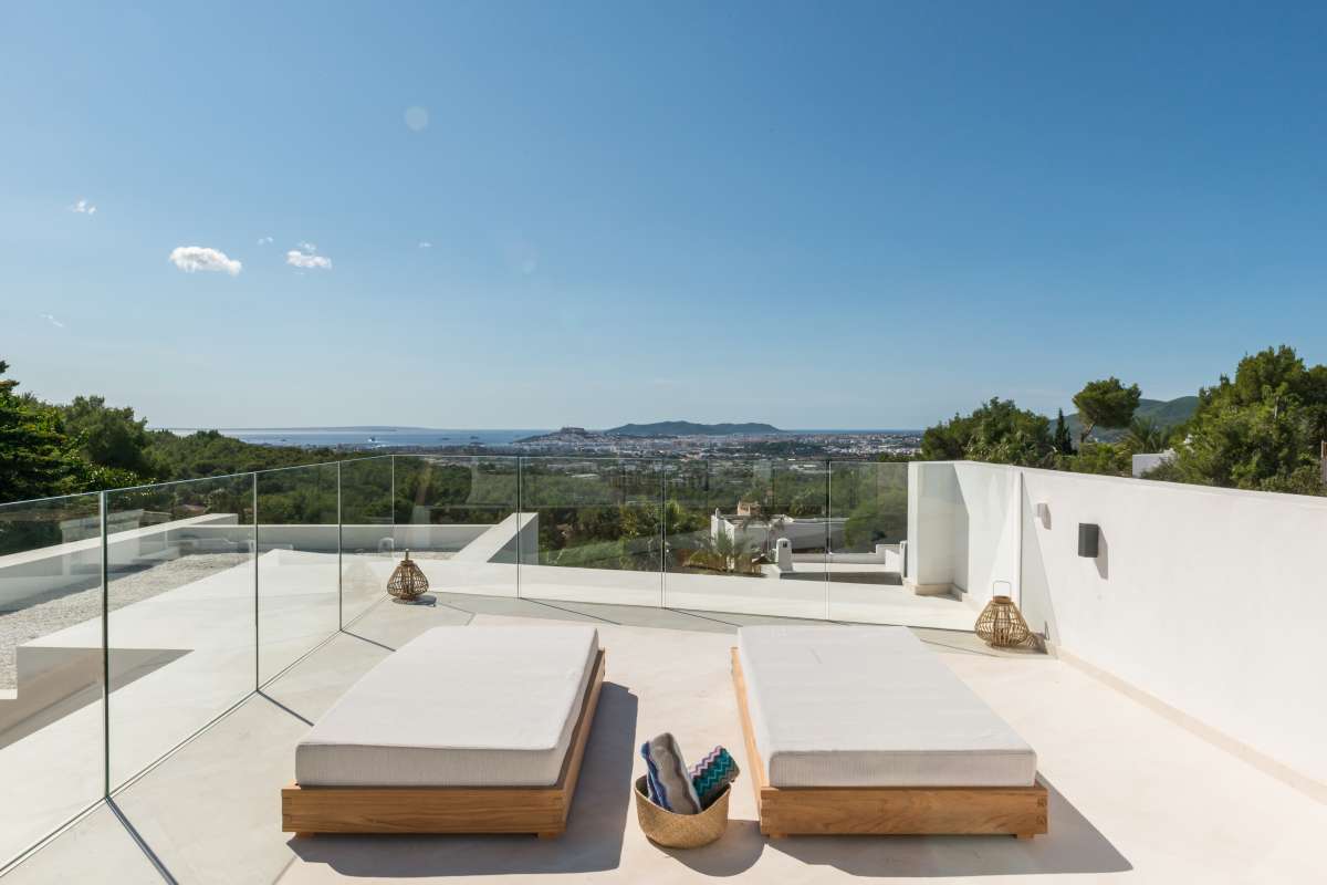 6 bedroom villa in Can Furnet