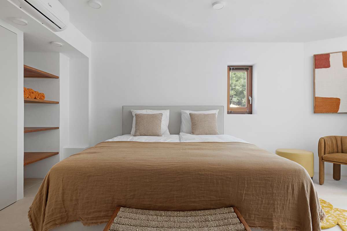 6 bedroom villa in Can Furnet