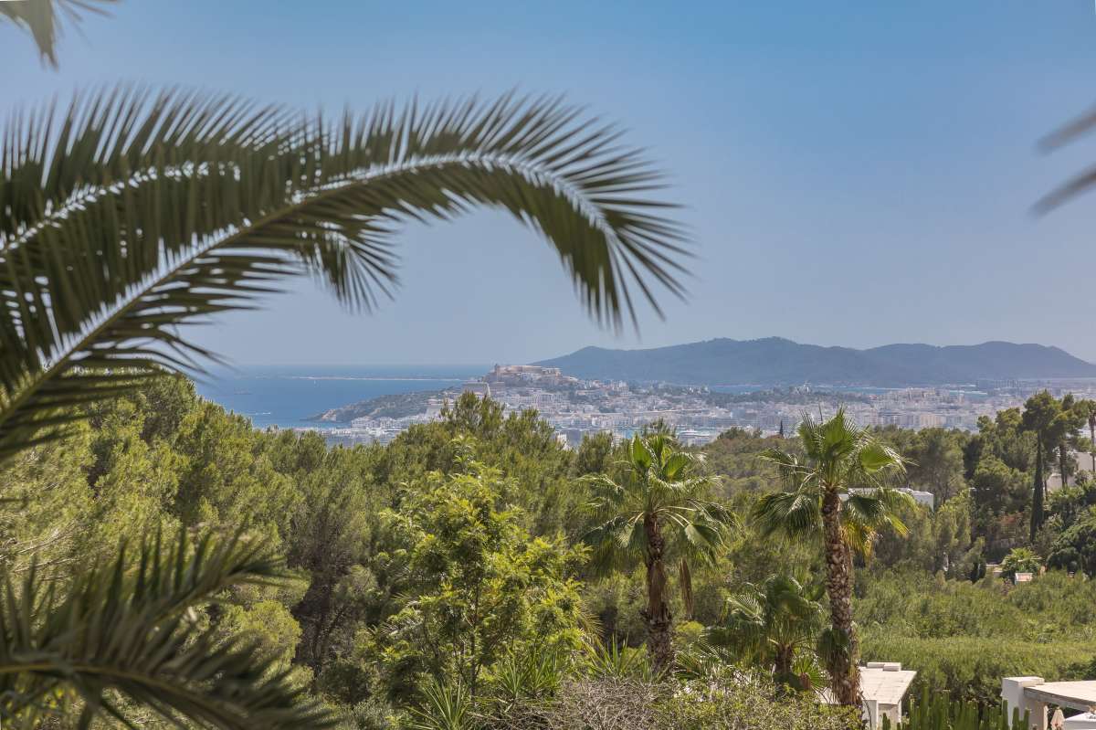 6 bedroom villa in Can Furnet