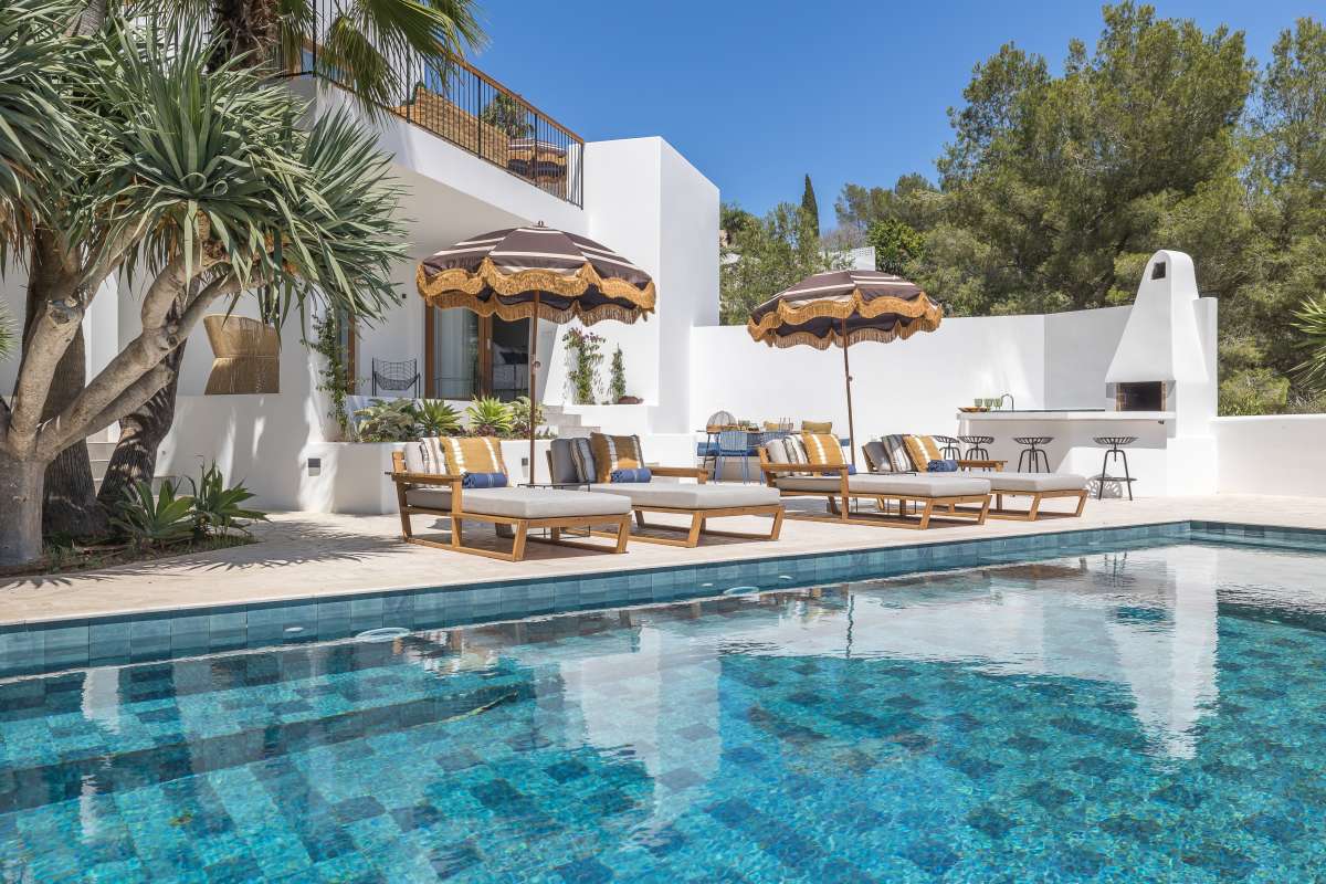 6 bedroom villa in Can Furnet