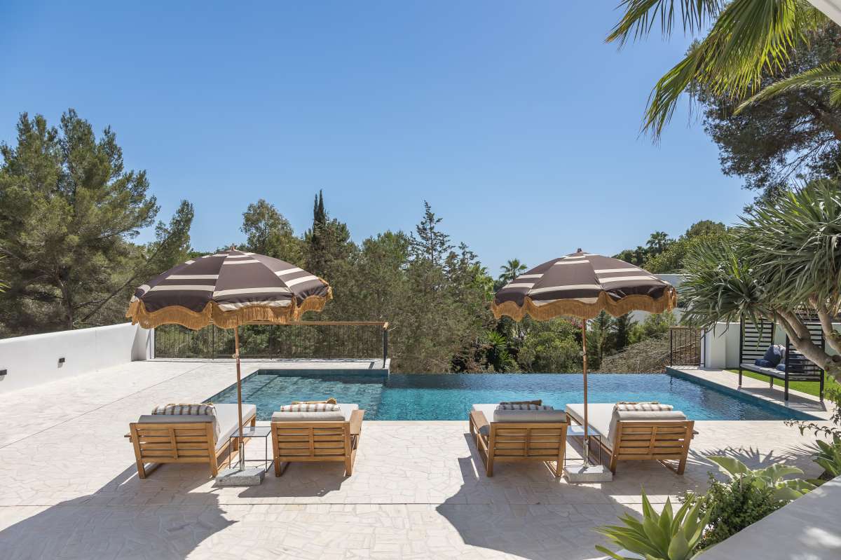 6 bedroom villa in Can Furnet