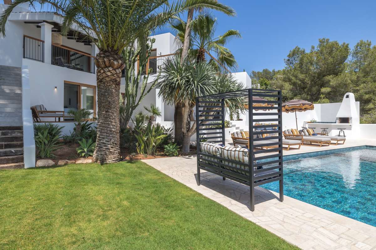 6 bedroom villa in Can Furnet