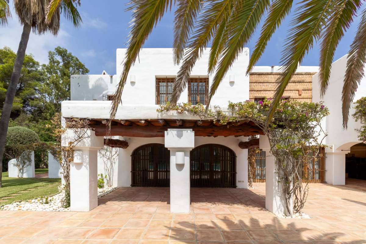3 bedroom villa in Cala Martina