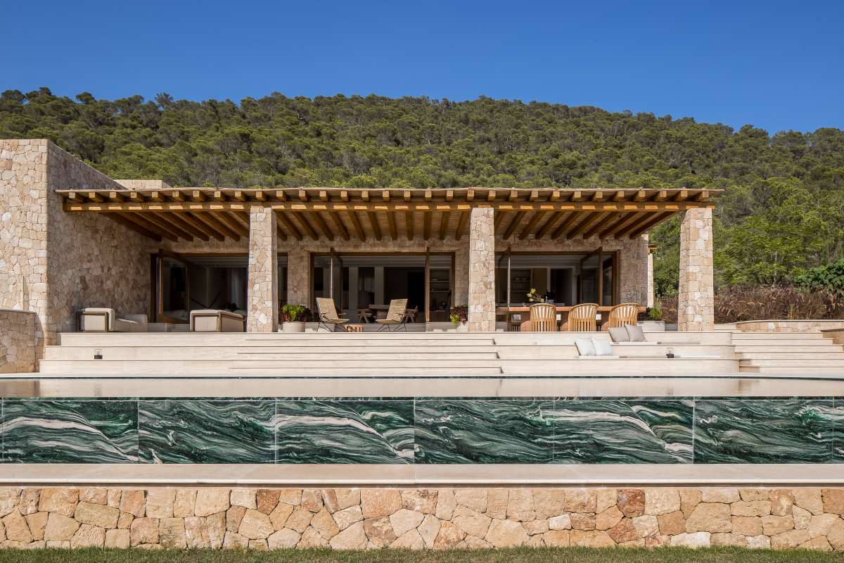 6 bedroom villa in Cala Mastella