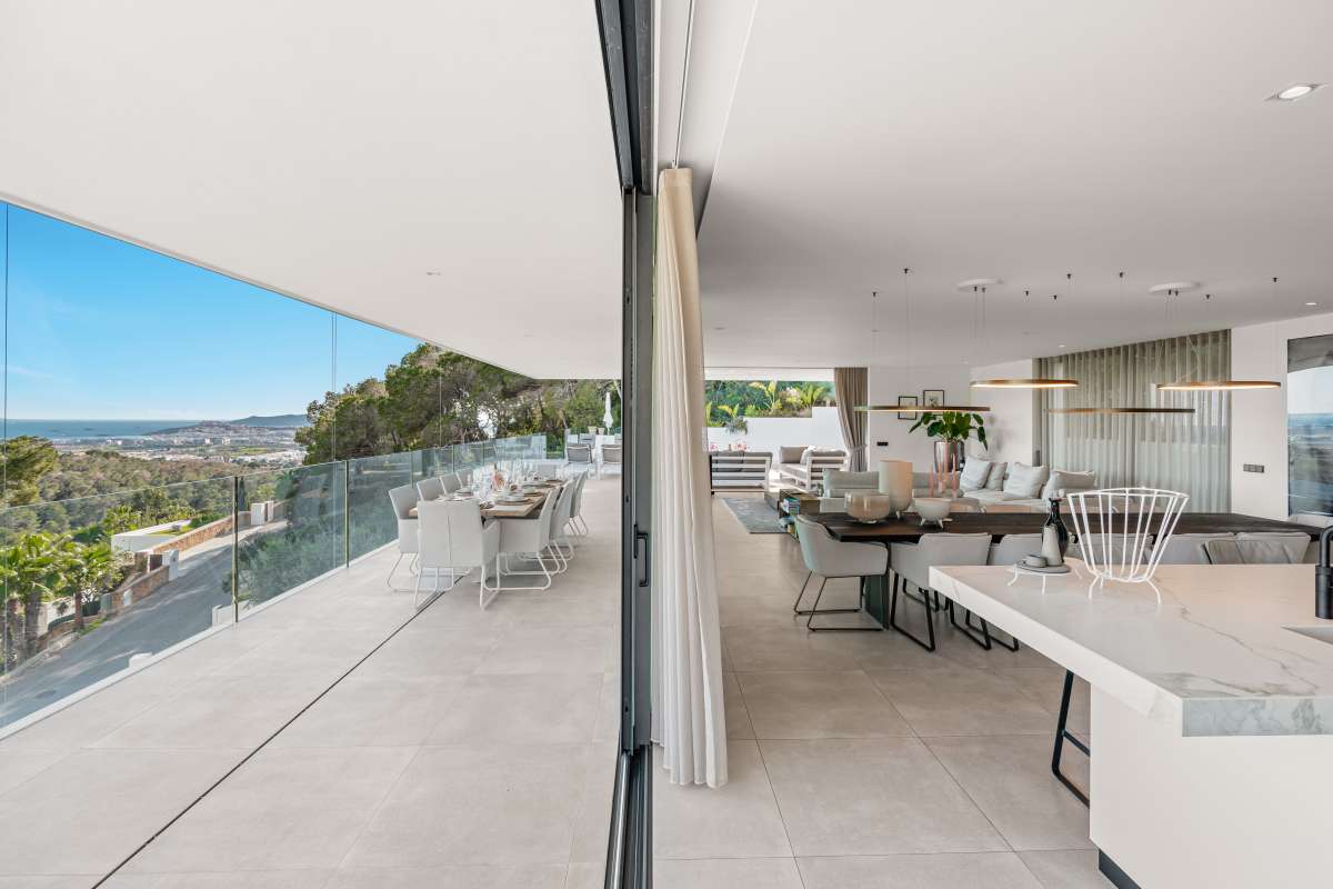 6 bedroom villa in Can Furnet