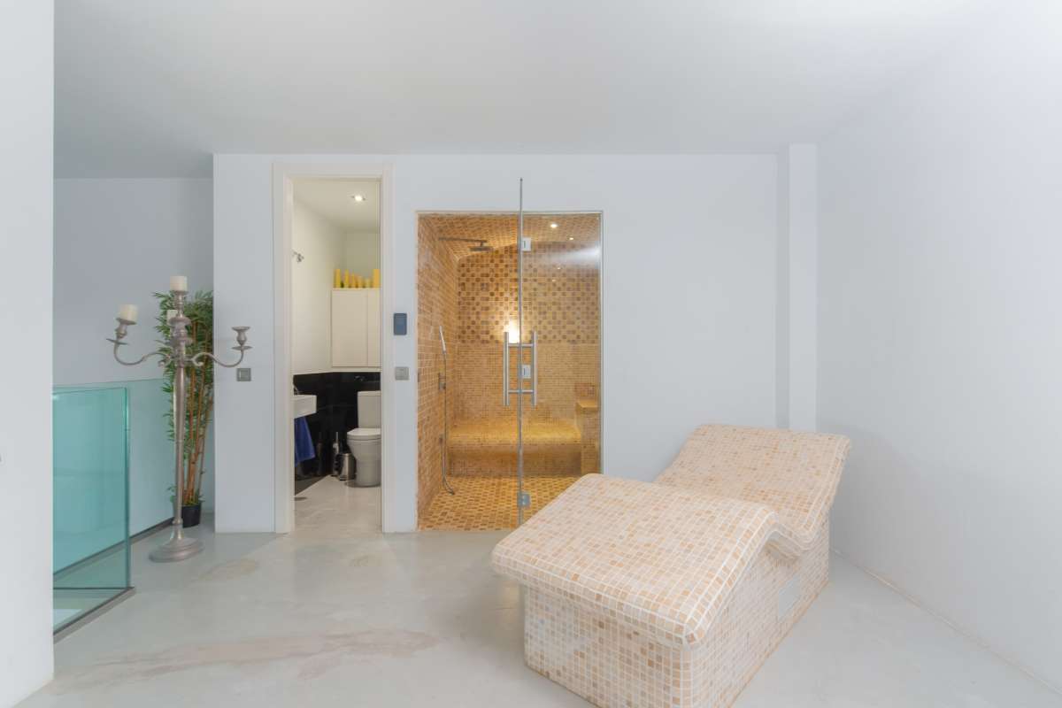 5 bedroom villa in Cala Carbó