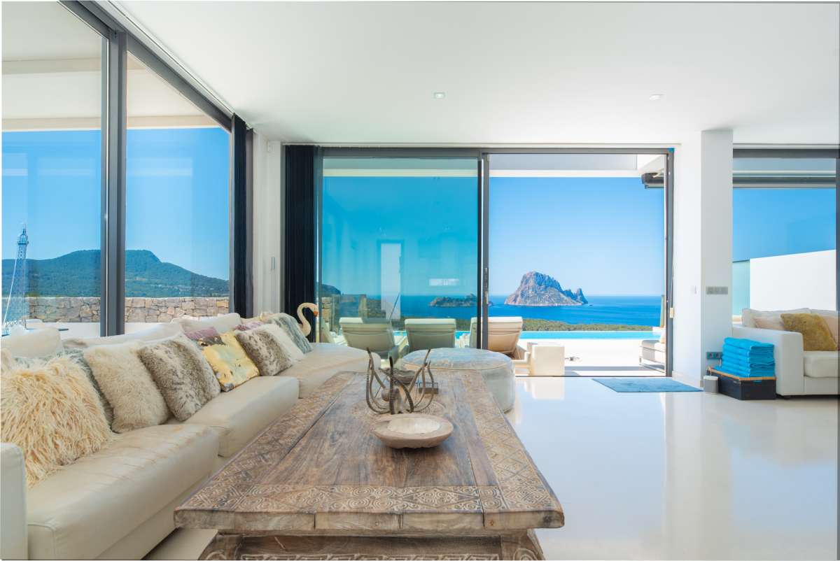 5 bedroom villa in Cala Carbó