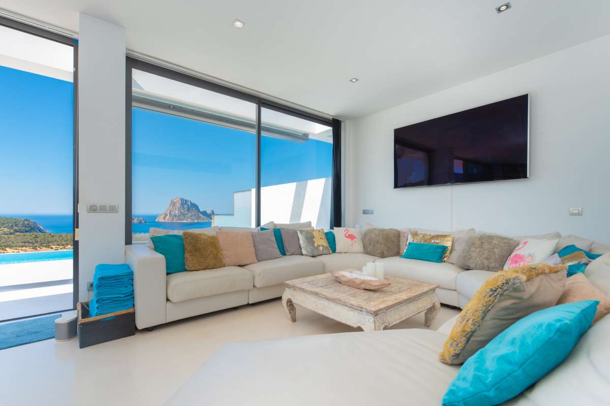 5 bedroom villa in Cala Carbó