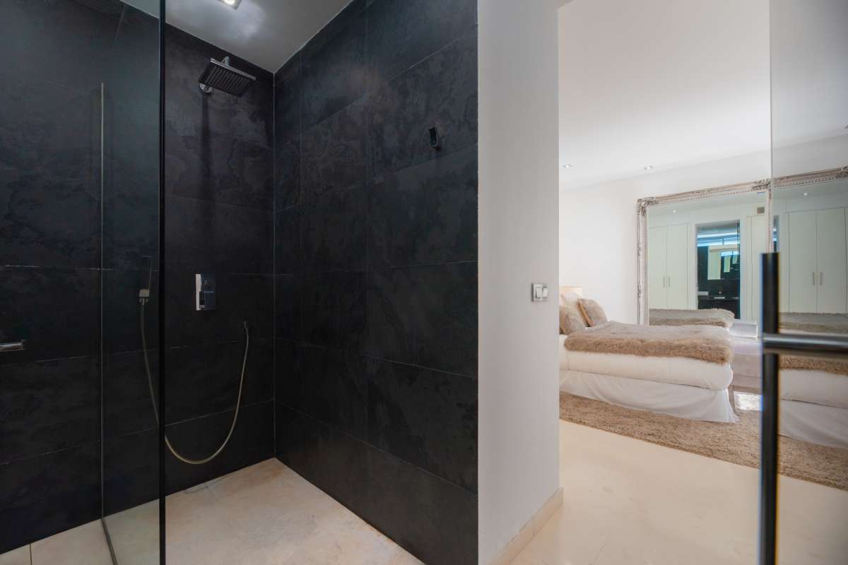 5 bedroom villa in Cala Carbó