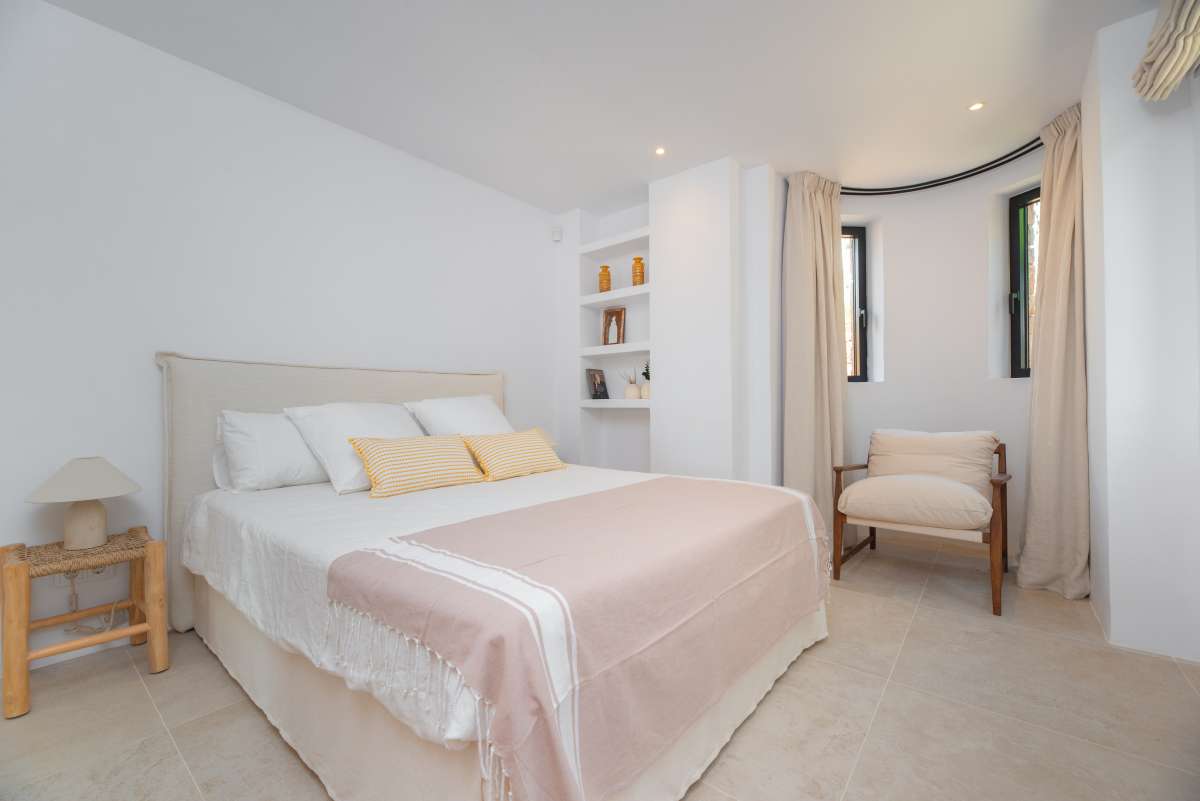 6 bedroom villa in Cap Martinet