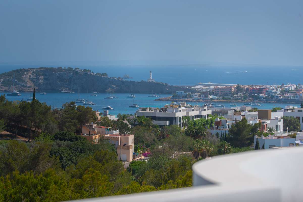 6 bedroom villa in Cap Martinet