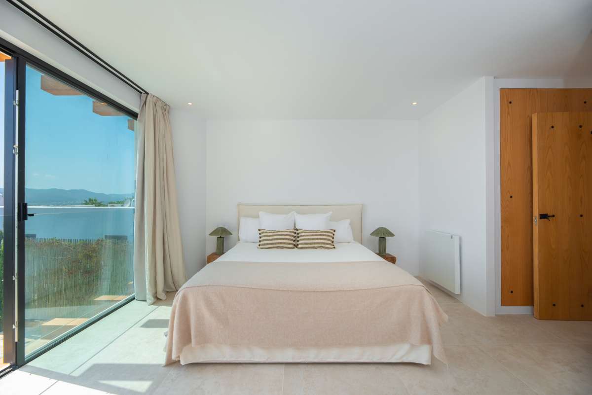 6 bedroom villa in Cap Martinet