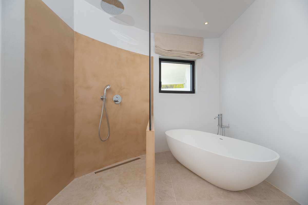 6 bedroom villa in Cap Martinet