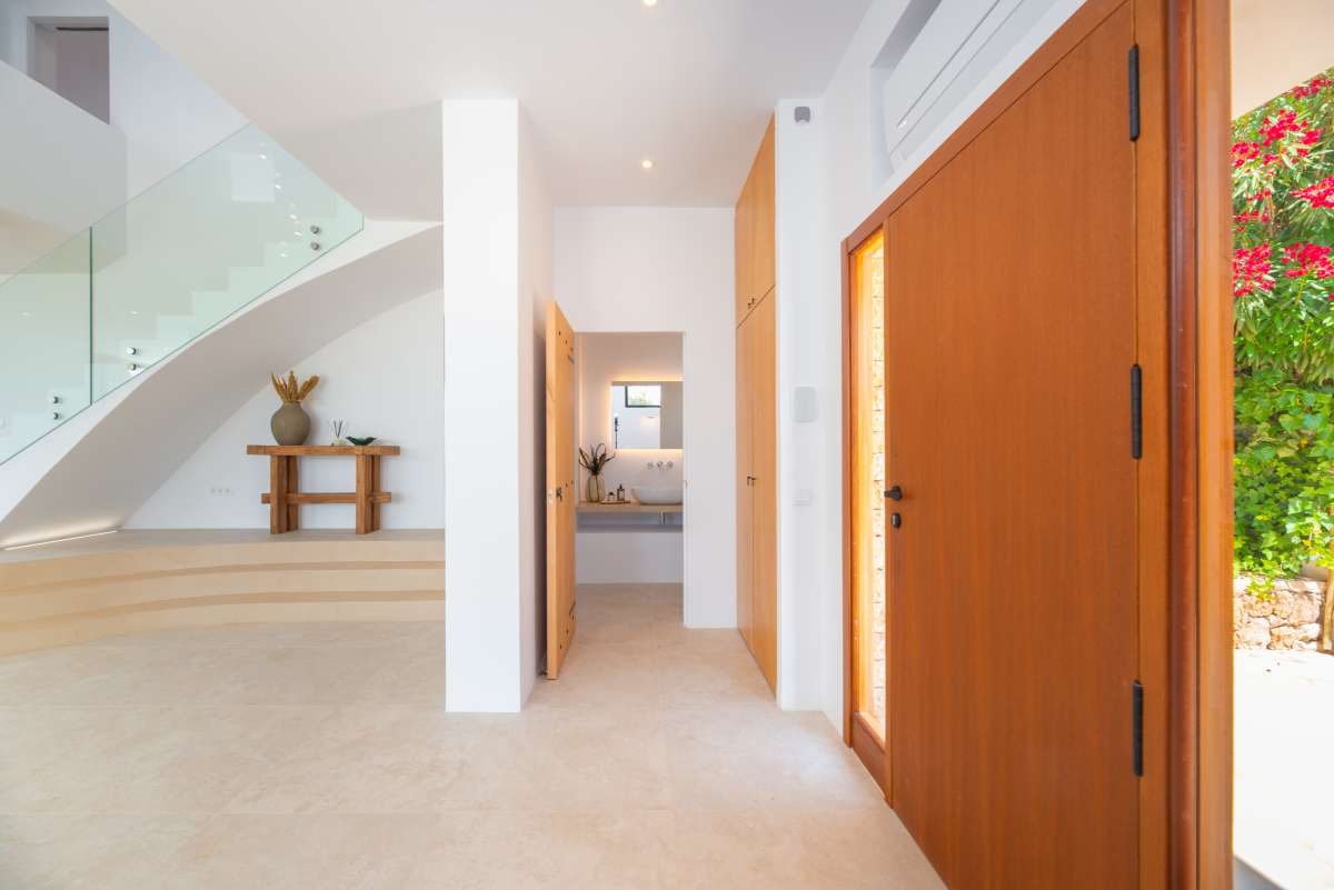 6 bedroom villa in Cap Martinet