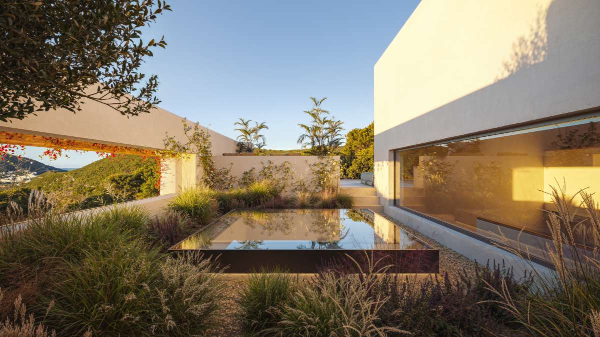 bedroom plot in Roca Llisa