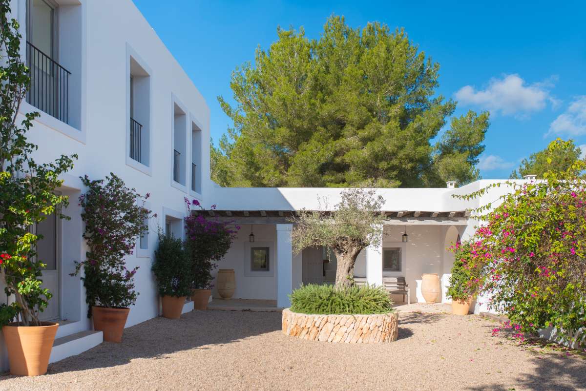 5 bedroom villa in Sant Llorenç de Balàfia