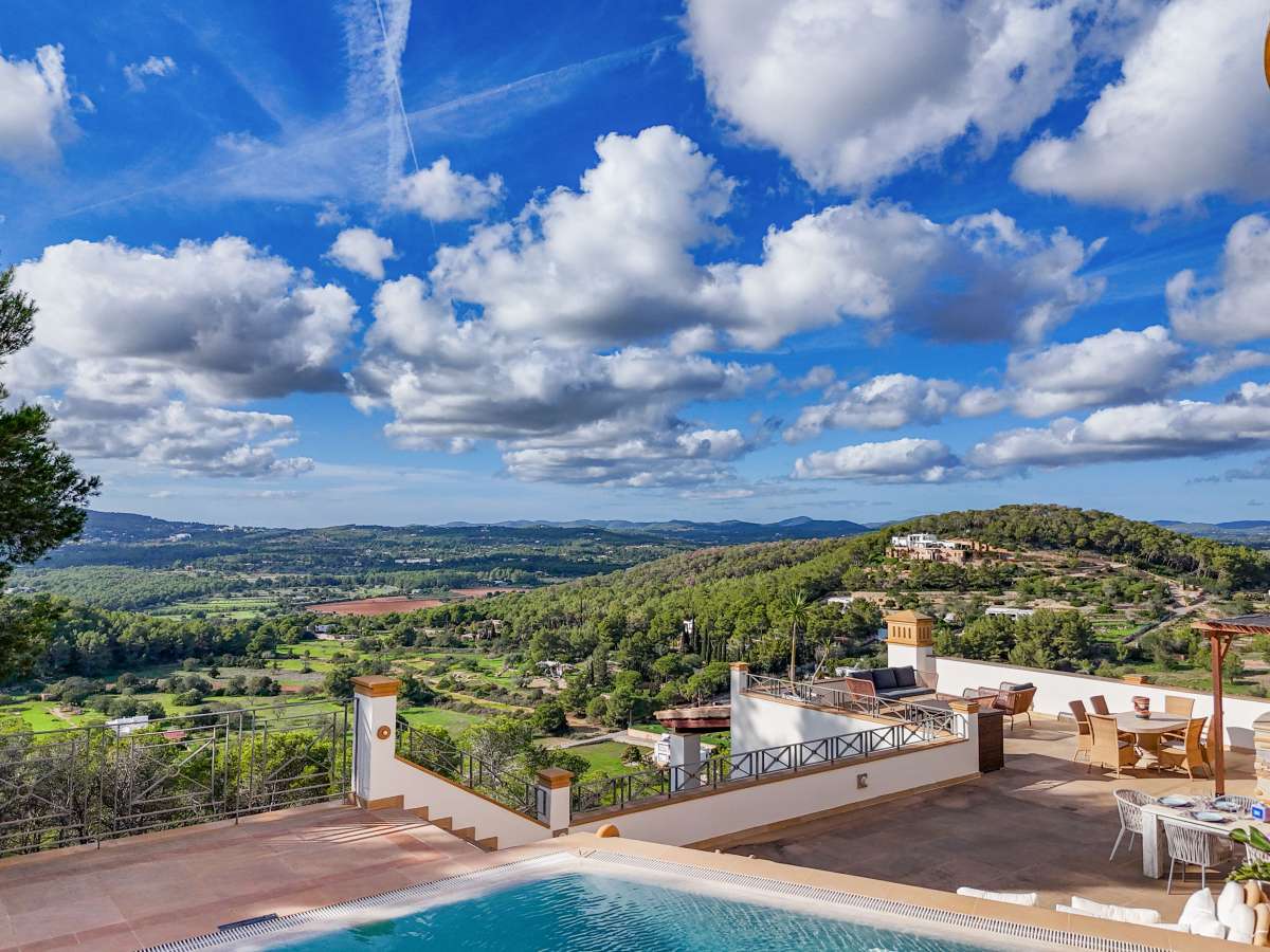 8 bedroom villa in Can Furnet