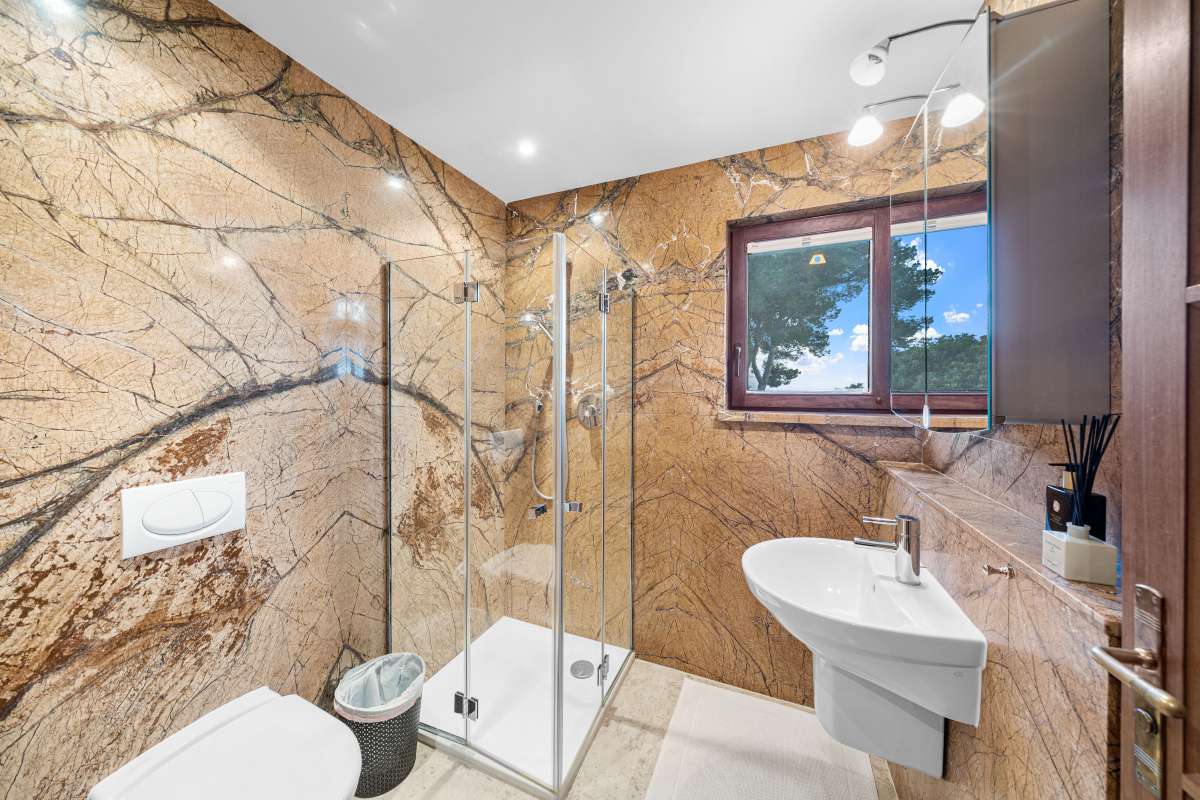 8 bedroom villa in Can Furnet