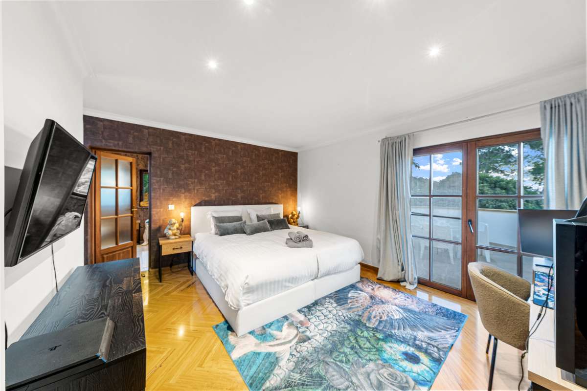 8 bedroom villa in Can Furnet