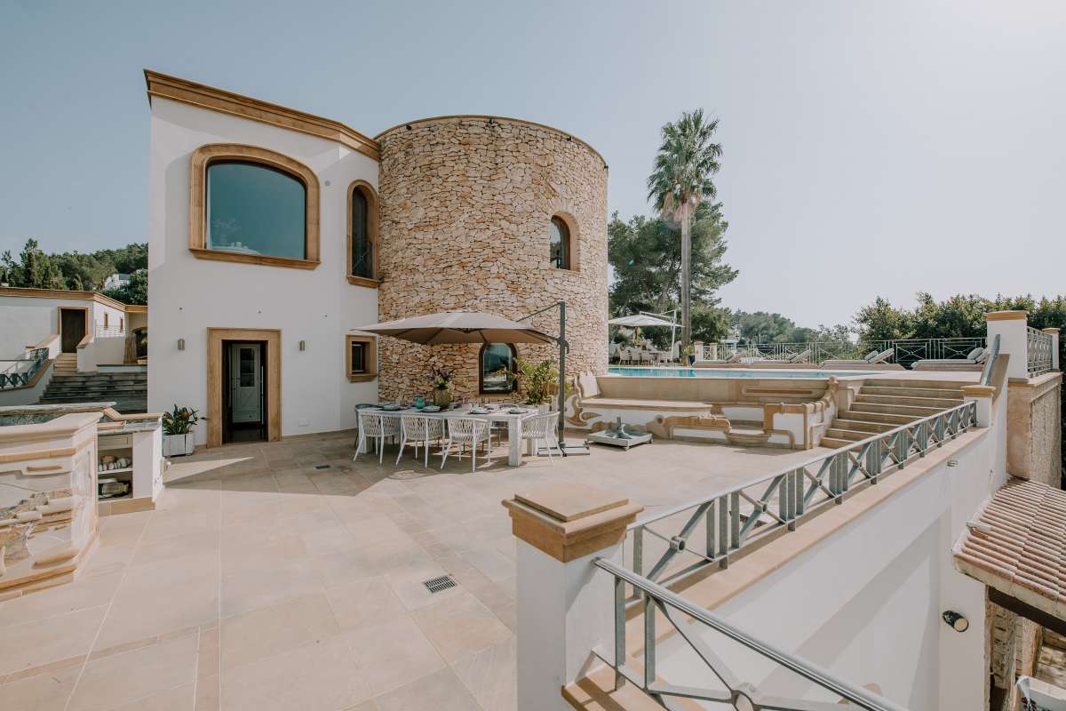 8 bedroom villa in Can Furnet