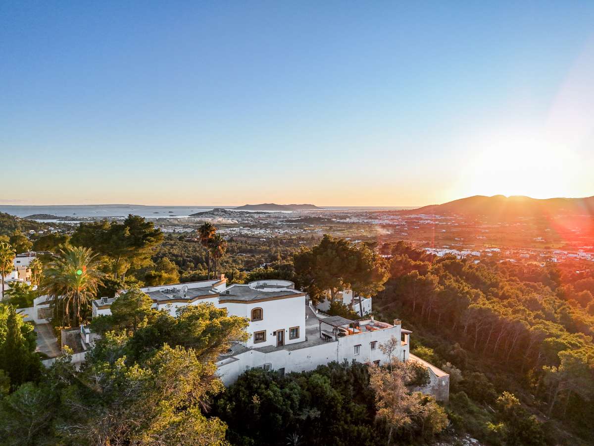 8 bedroom villa in Can Furnet