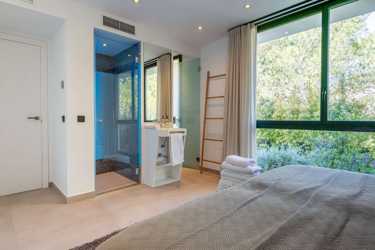 6 bedroom villa in Ses Torres