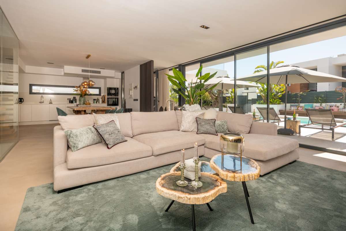 6 bedroom villa in Ses Torres